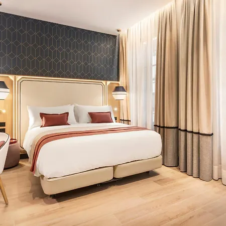 Hotel Catalonia Puerta Del Mar 4*